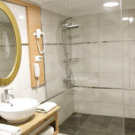 Start Hotel